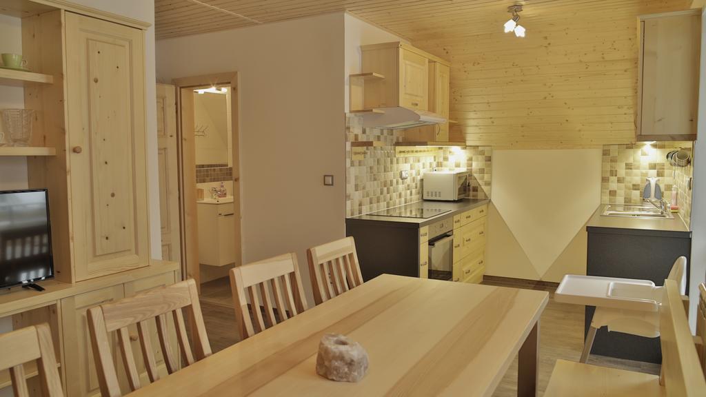 Horsky Apartman Draps Остружна Экстерьер фото