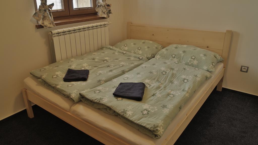 Horsky Apartman Draps Остружна Экстерьер фото